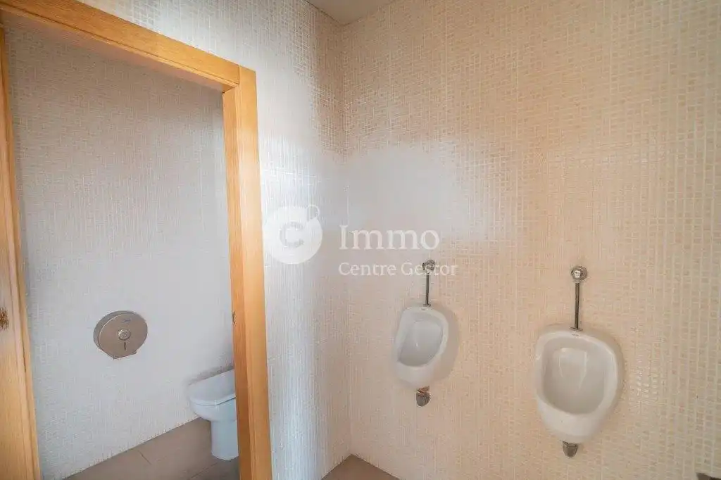 Local comercial de lloguer a Avinguda de la Canaleta 9, imagen 10
