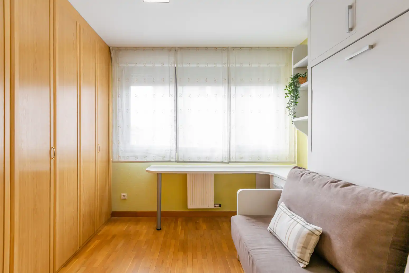 Schlafzimmer von Wohnung zur Miete in  Pamplona / Iruña mit Heizung und Abstellraum