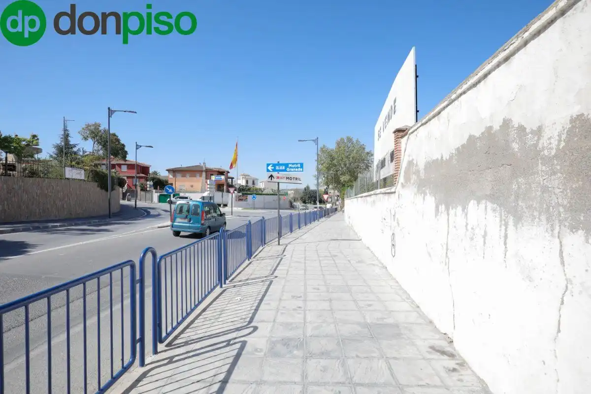 Casa o xalet en venda a Carretera MOTRIL, Carretera de Granada - La Alcazaba