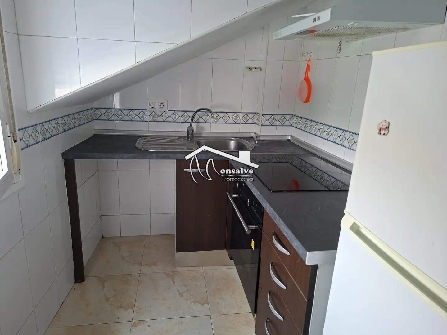 Cuina de Apartament de lloguer en Yeles amb Aire condicionat, Calefacció i Forn