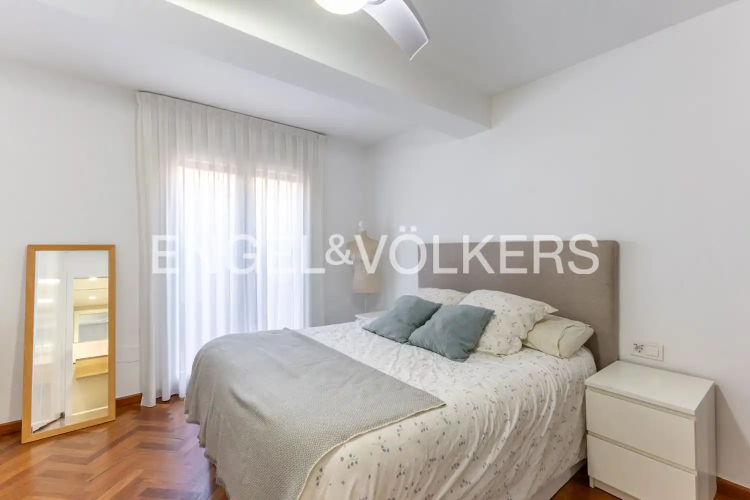 Habitación de Piso en venta en Valencia con Aire acondicionado, Calefacción y Parquet