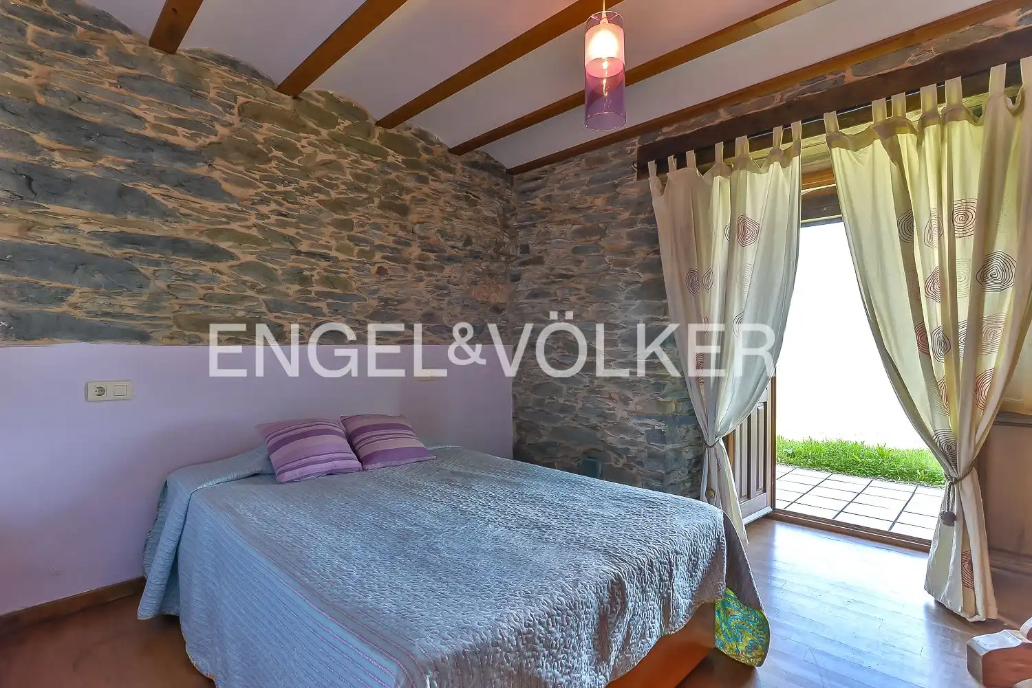Casa o xalet en venda en Valdés - Luarca amb Calefacció, Jardí privat i Terrassa