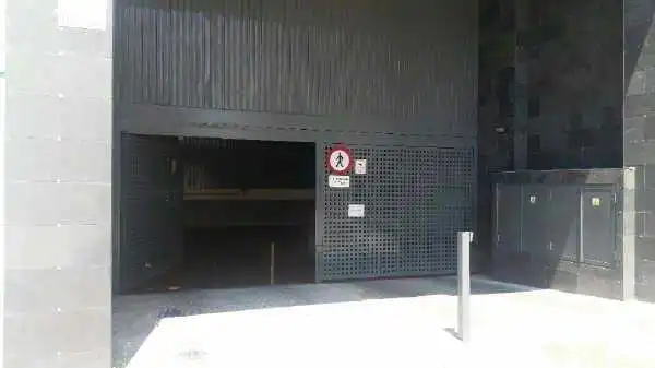 Parkplatz von Garage zum Verkauf in Madrid