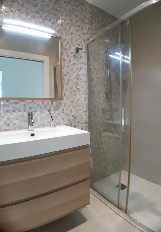 Bathroom of Flat for sale in Bilbao   with Heating, Storage room and Furnished