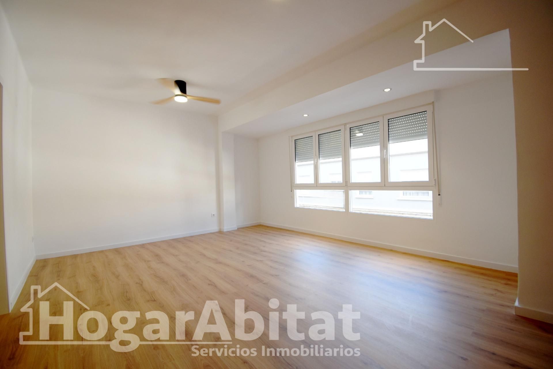 Living room of Flat for sale in Oliva  with Terrace