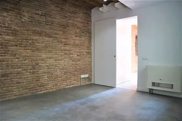 Appartamento con terrazza in vendita a Ciutat Vella, imagen 3