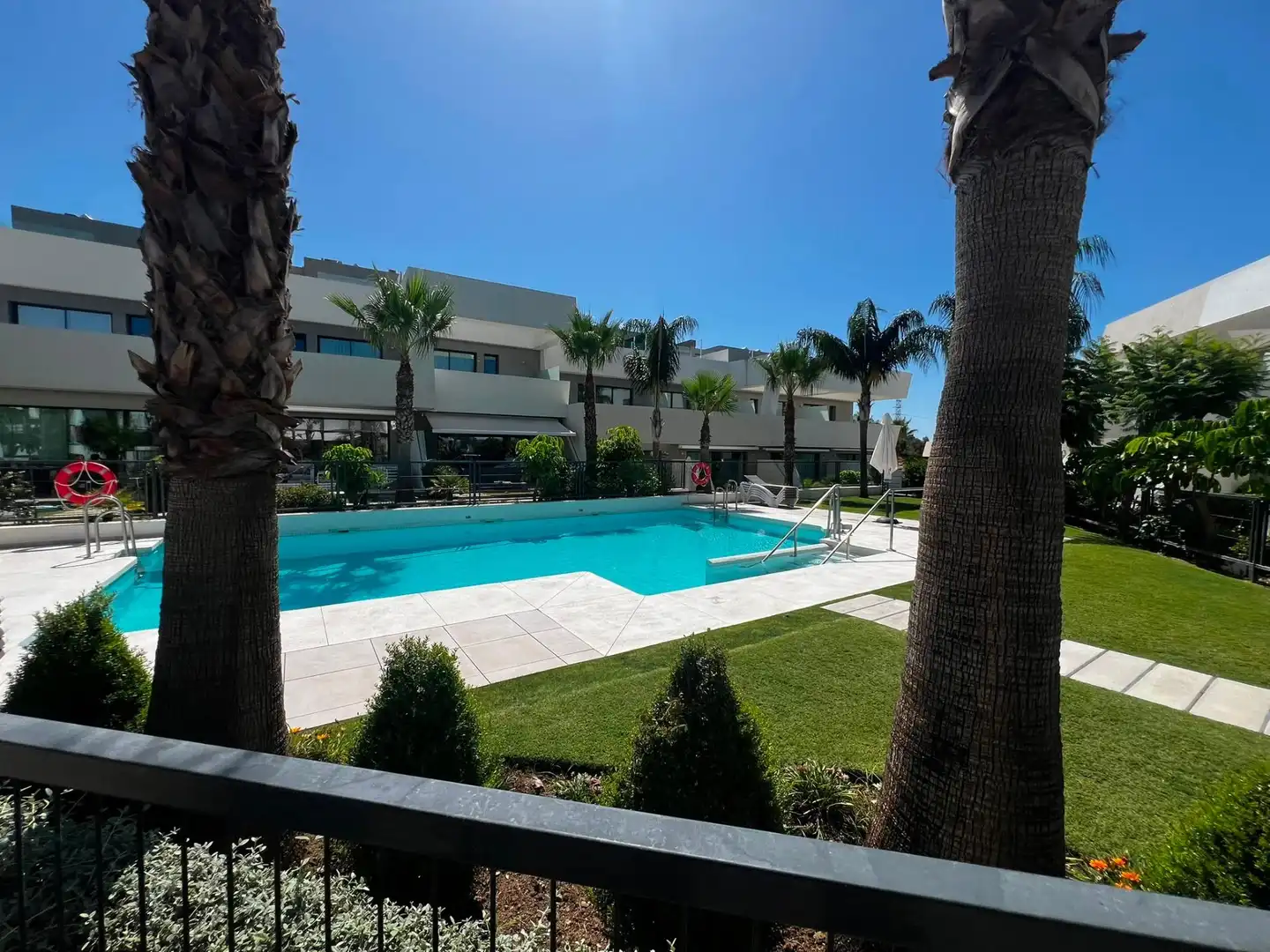 Swimming pool of Apartments for sale in Mijas  with Air Conditioner, Heating and Terrace