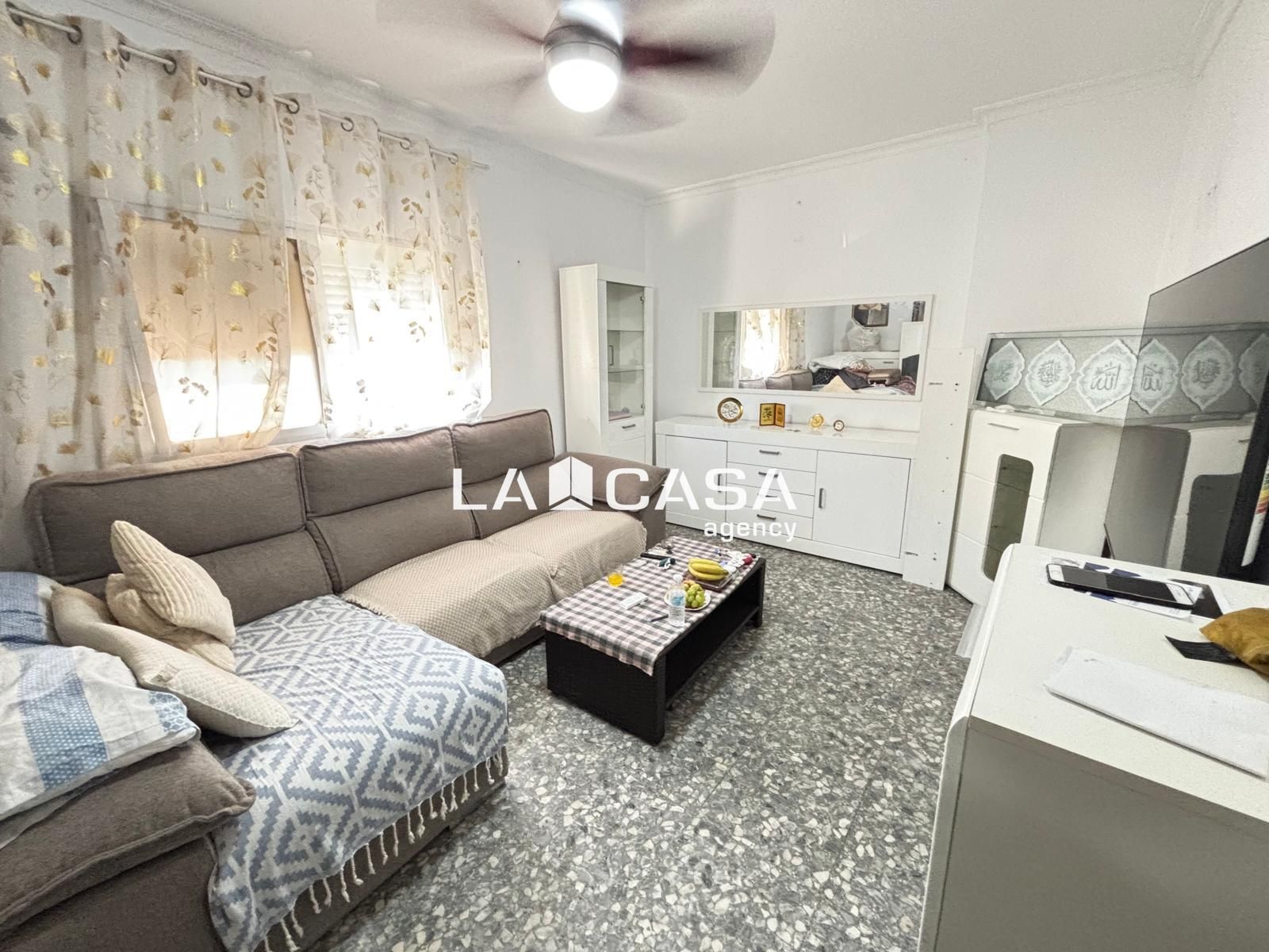 House or chalet for sale in Algeciras  with Terrace
