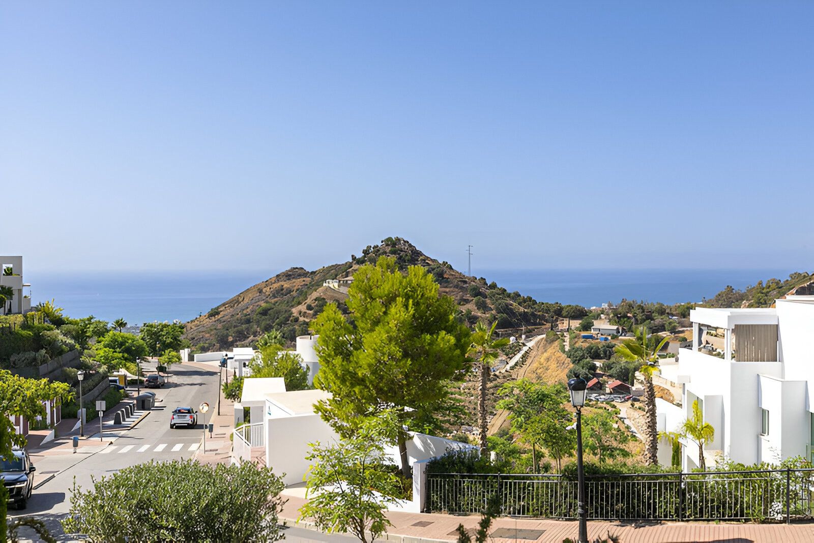 Exterior view of Planta baja for sale in Marbella  with Air Conditioner, Terrace and Storage room