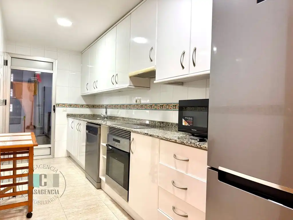 Flat with lift to rent in Calle Miguel Peris I Segarrra 60, imagen 6