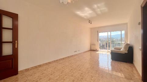 Foto 2 de Piso en venta en  Colom (calle), Martorelles, Barcelona