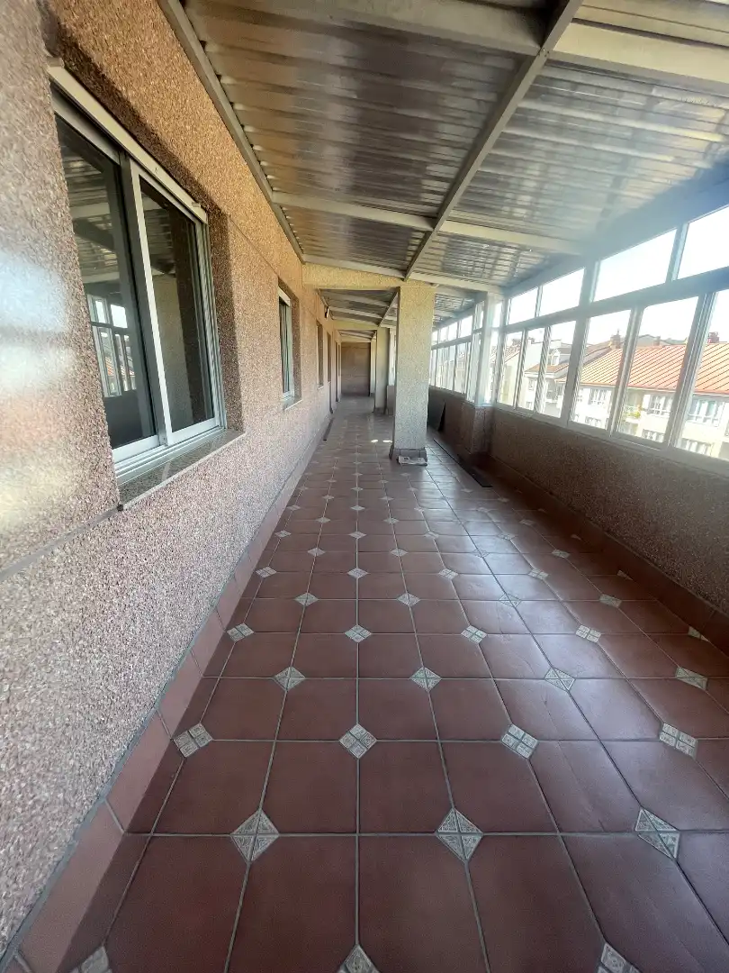 Terrasse von Wohnung zur Miete in O Carballiño   mit Parkett, Terrasse und Ofen