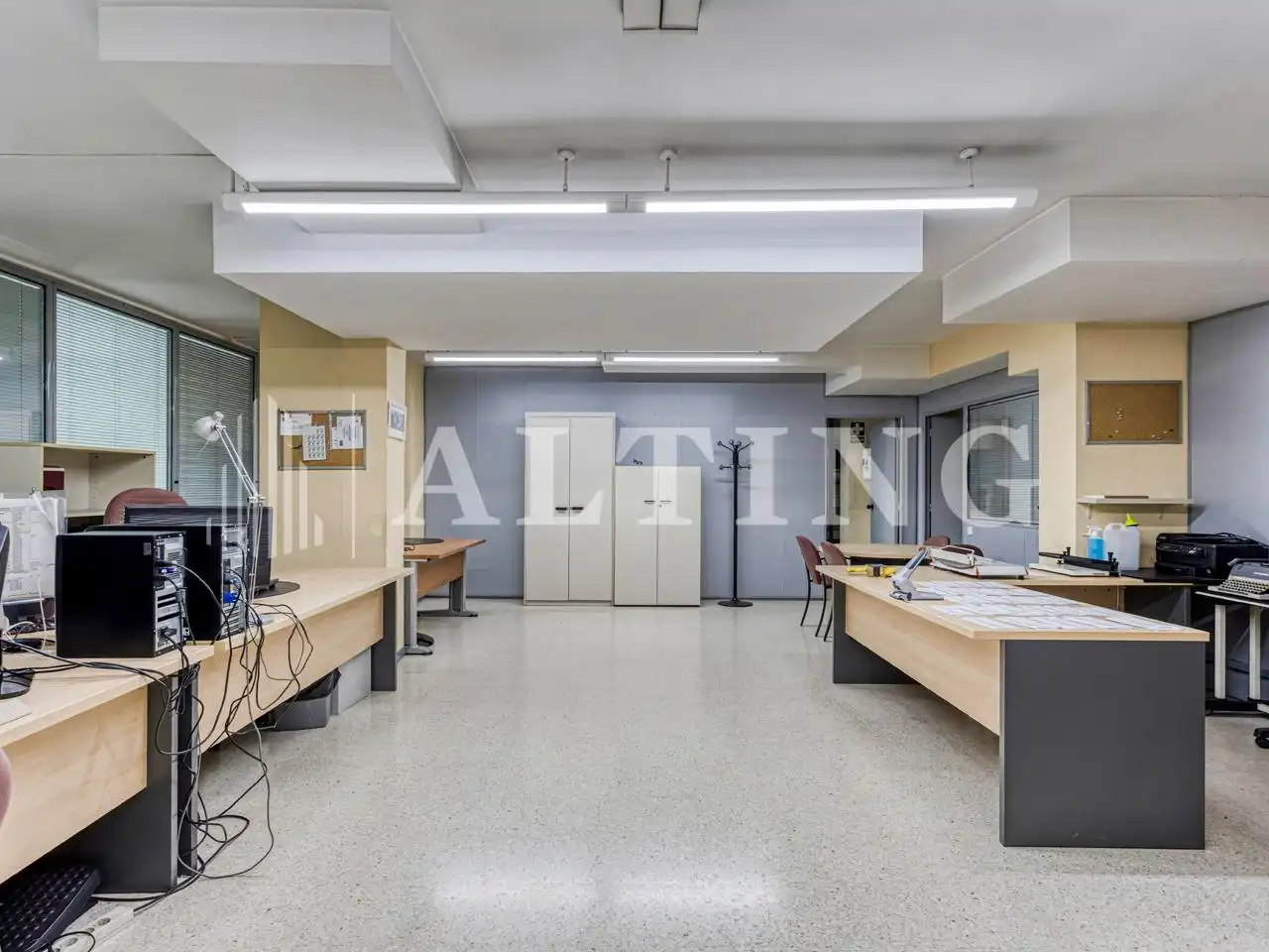 Commercial properties for sale in Barcelona  with Air Conditioner