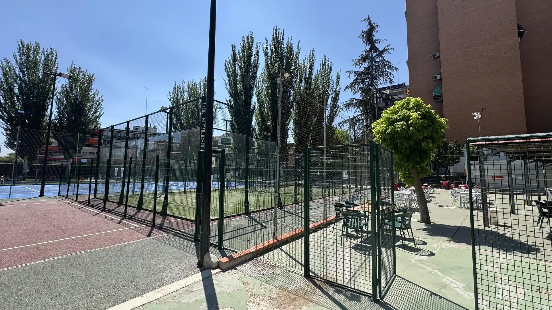 Aparcament de Apartament en venda en Fuenlabrada amb Aire condicionat, Calefacció i Jardí privat