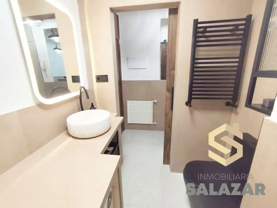 Badezimmer von Wohnungen zum Verkauf in Bilbao  mit Heizung