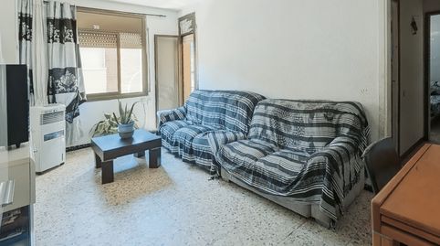 Foto 2 de Piso en venta en Canovelles, Barcelona
