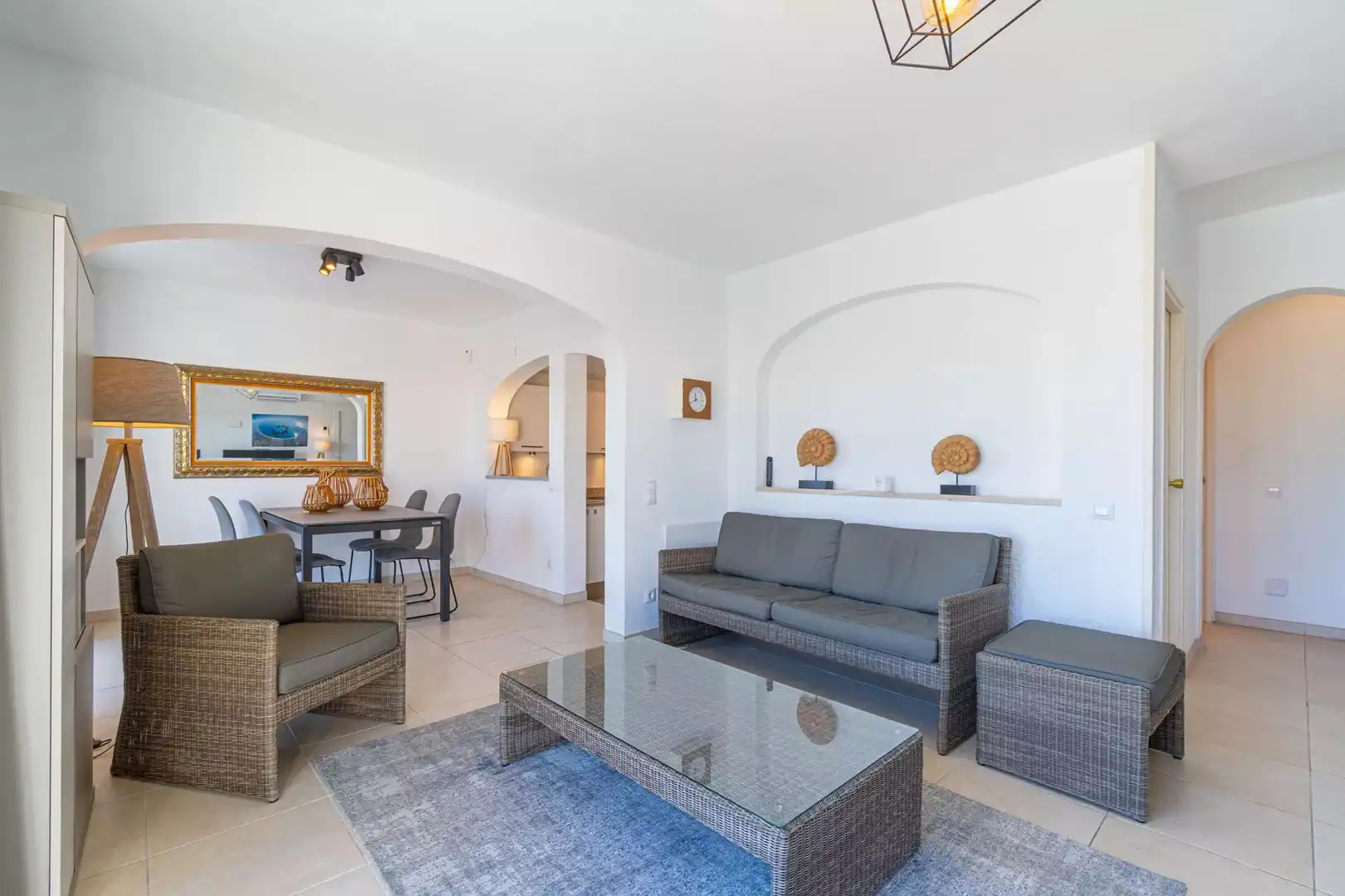 Sala d'estar de Casa o xalet en venda en Empuriabrava amb Aire condicionat, Terrassa i Piscina