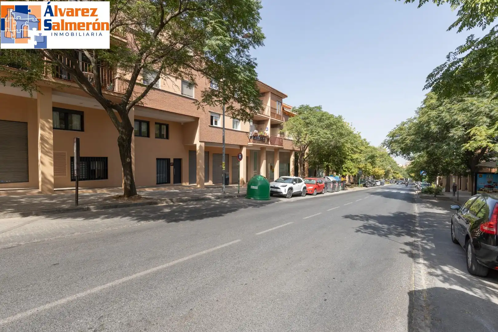 Vista exterior de Pis en venda en Granada amb Aire condicionat i Calefacció