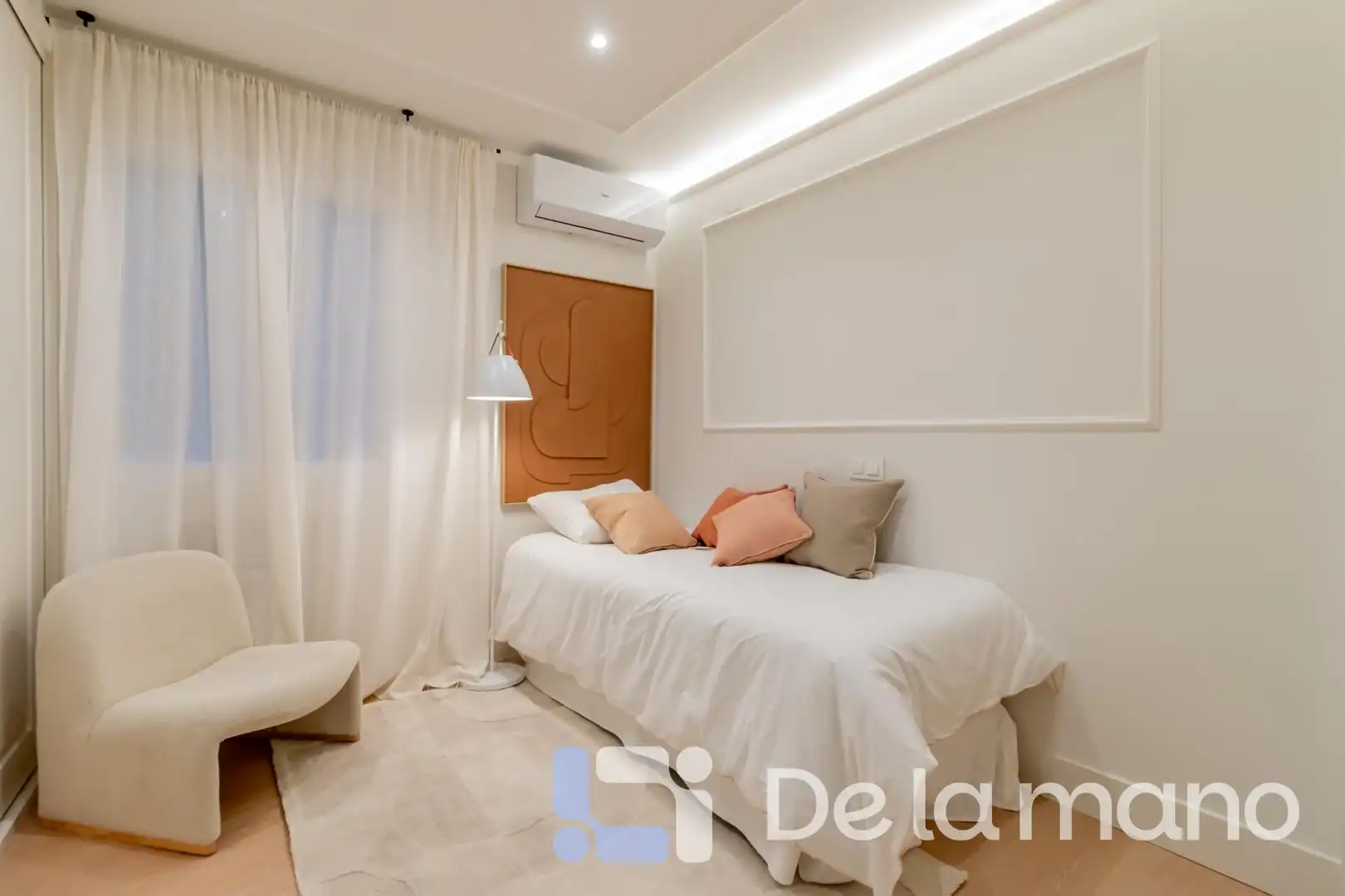 Habitación de Piso en venta en Madrid con Calefacción