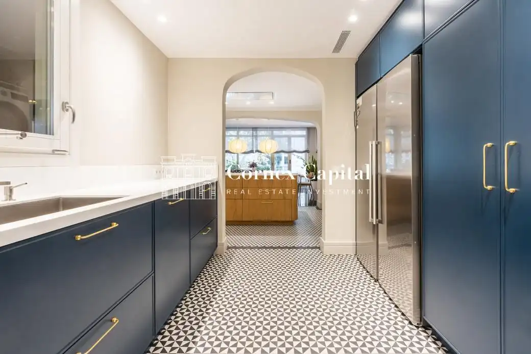 Cocina de Piso en venta en Barcelona con Aire acondicionado, Terraza y Trastero