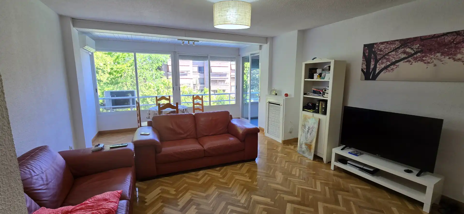 Sala de estar de Piso en venta en Las Rozas de Madrid con Aire acondicionado, Calefacción y Jardín privado