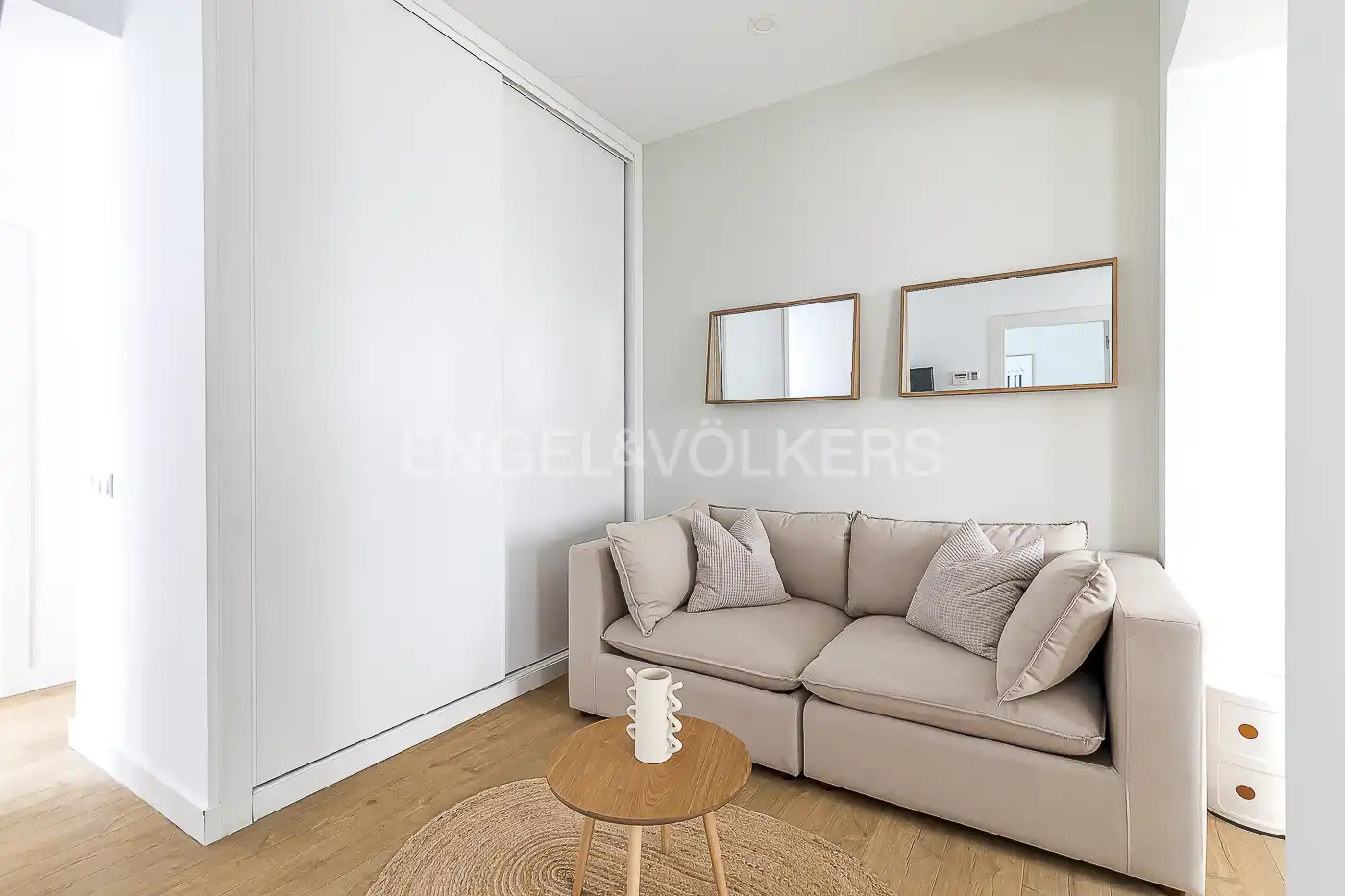 Sala d'estar de Apartament de lloguer en Madrid amb Aire condicionat, Calefacció i Moblat