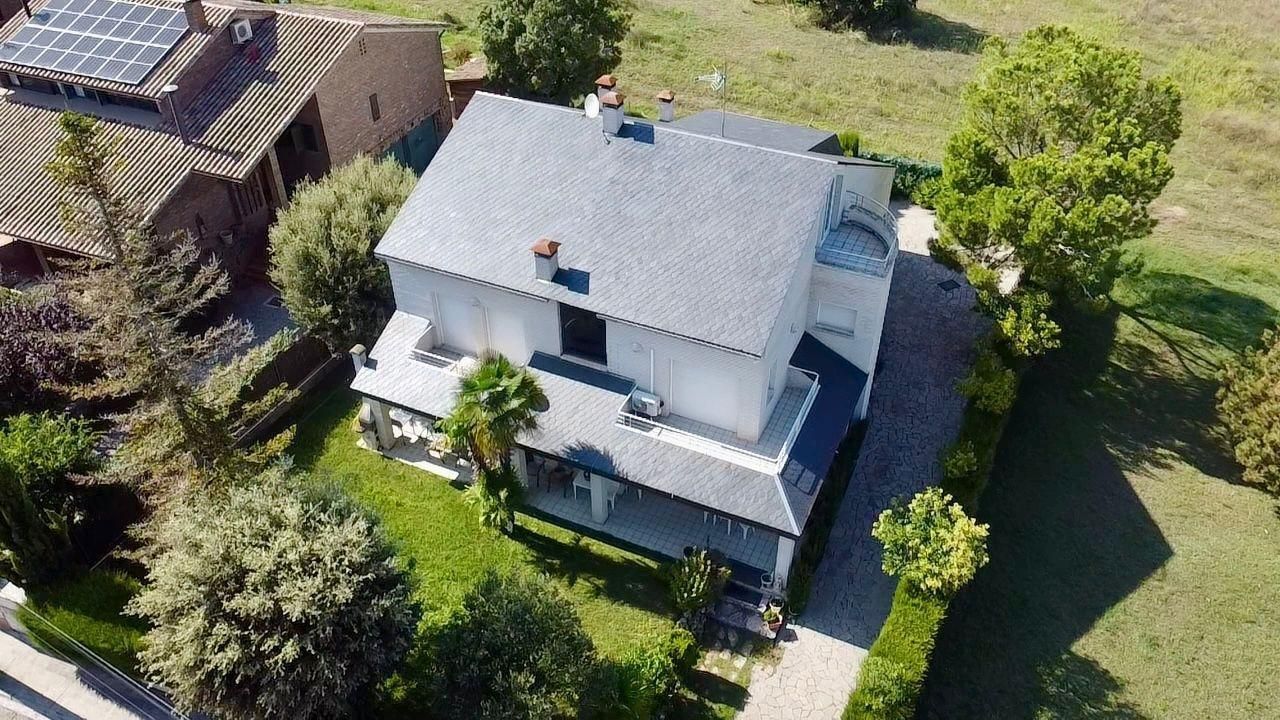 Vista exterior de Casa o xalet en venda en Sant Fruitós de Bages amb Calefacció, Jardí privat i Terrassa