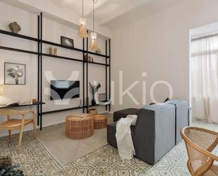 Sala d'estar de Apartament de lloguer en  Barcelona Capital amb Aire condicionat, Calefacció i Terrassa