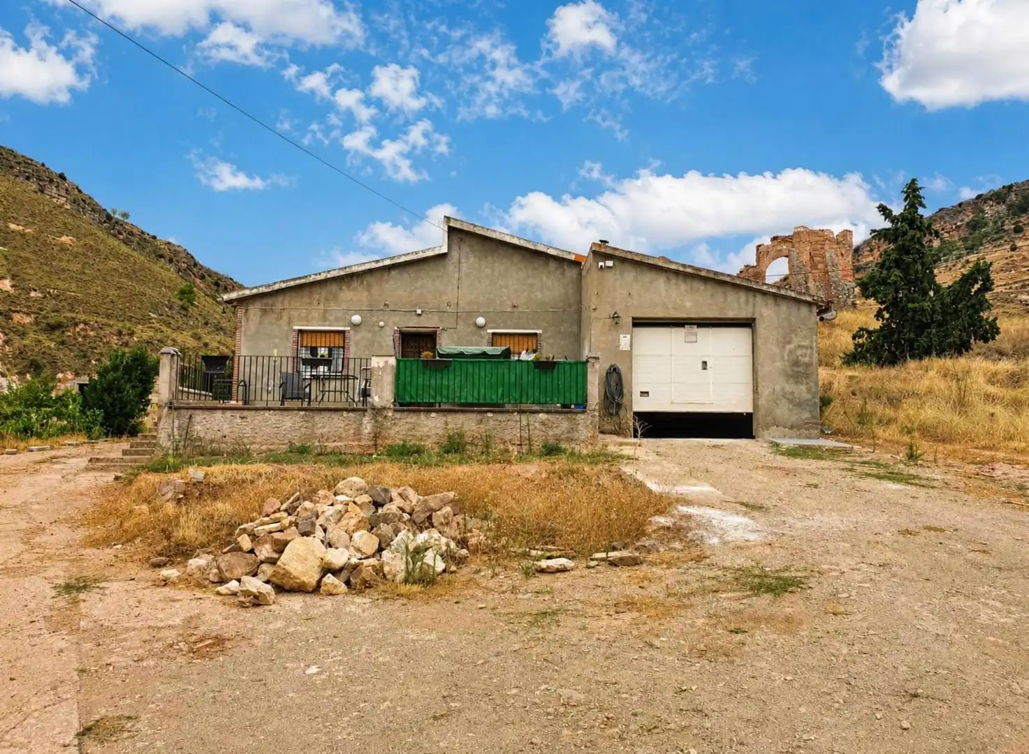 Exterior view of Houses for sale in Torrijo de la Cañada  with Private garden, Terrace and Storage room
