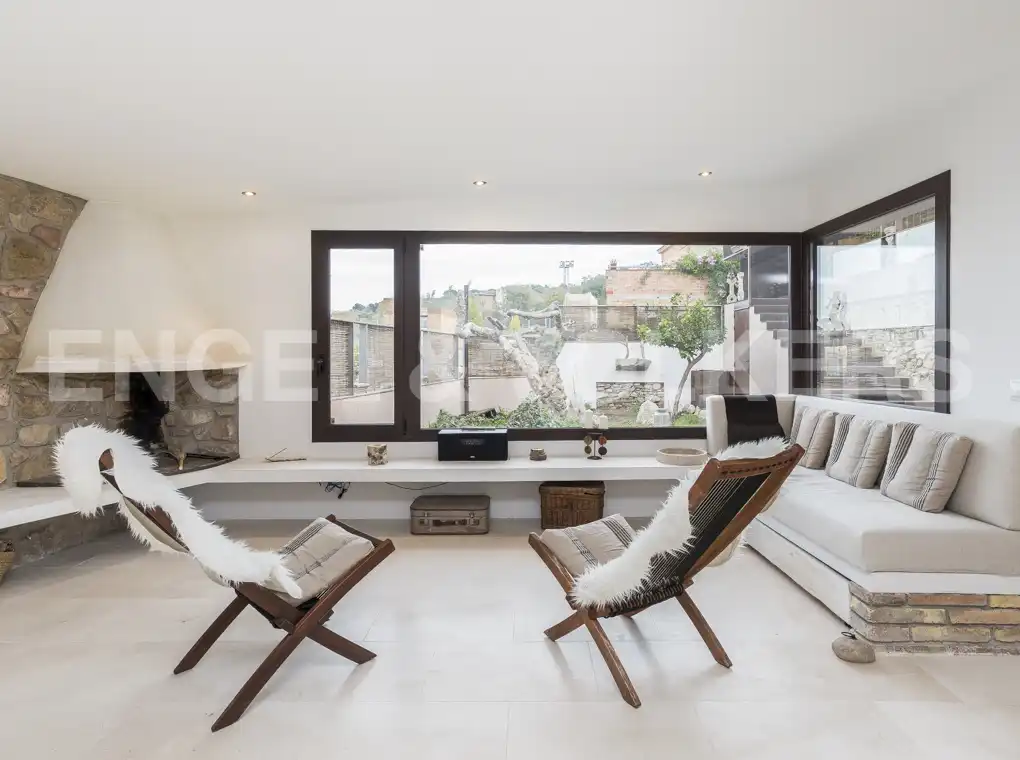 Sala de estar de Casa adosada de alquiler en Barcelona con Calefacción, Jardín privado y Terraza
