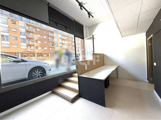 Local comercial en Alquiler en Calle Assamblea de Catalunya, 2 en Centre