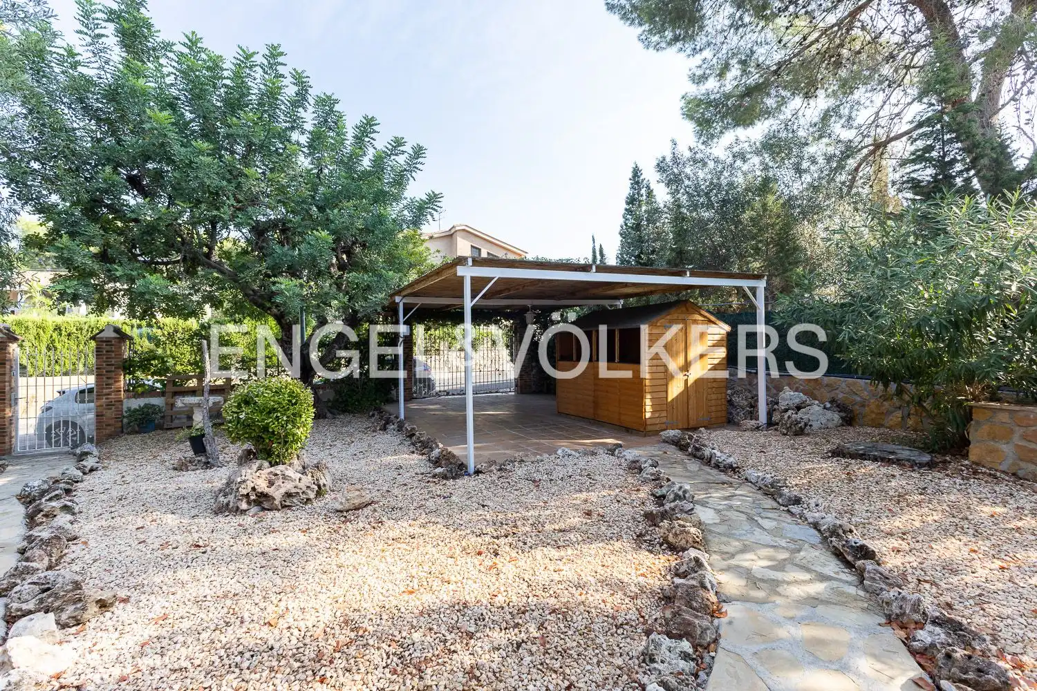 Vista exterior de Casa o chalet de alquiler en Paterna con Aire acondicionado, Calefacción y Jardín privado