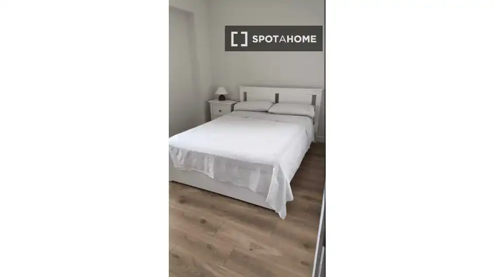 Habitación de Apartamento para compartir en Godella con Aire acondicionado, Terraza y Amueblado