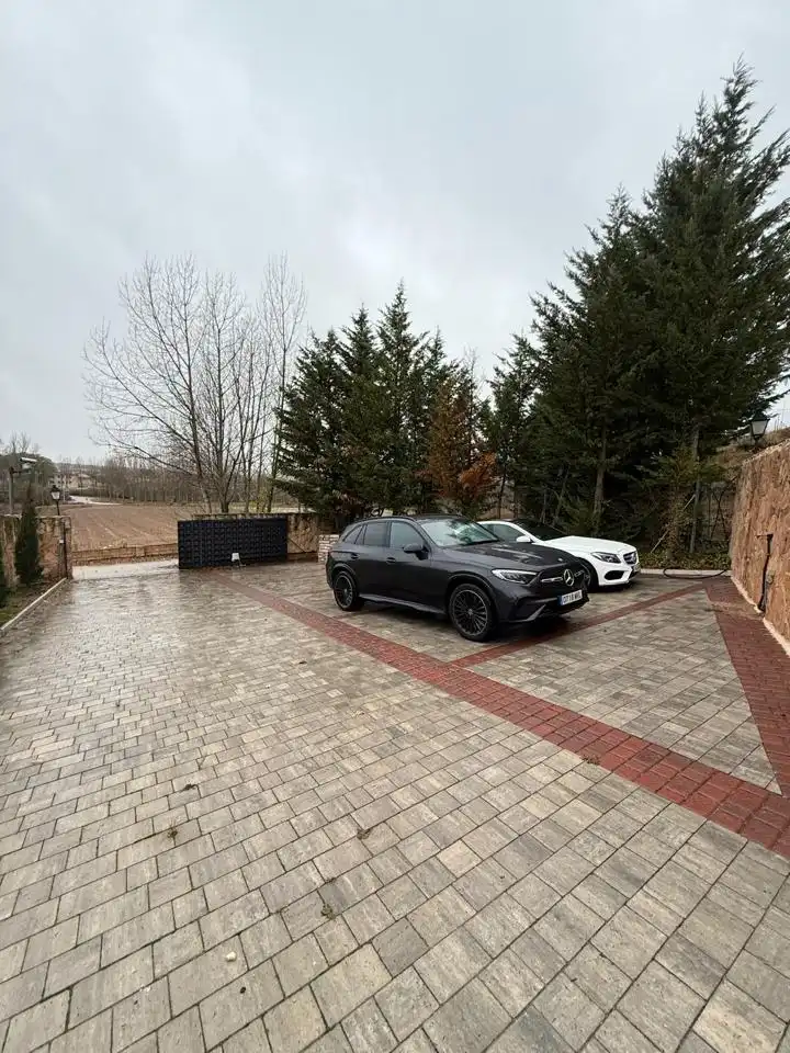 Parking de Casa o chalet en venta en Castillejo de Mesleón con Calefacción, Jardín privado y Terraza