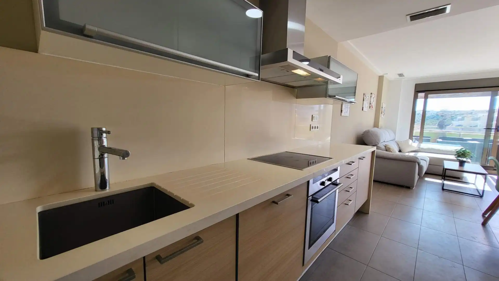 Appartement compact avec piscine à vendre à Los Arenales del Sol, imagen 4