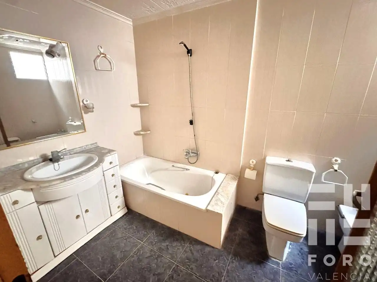 Bany de Casa o xalet en venda en Carlet amb Terrassa