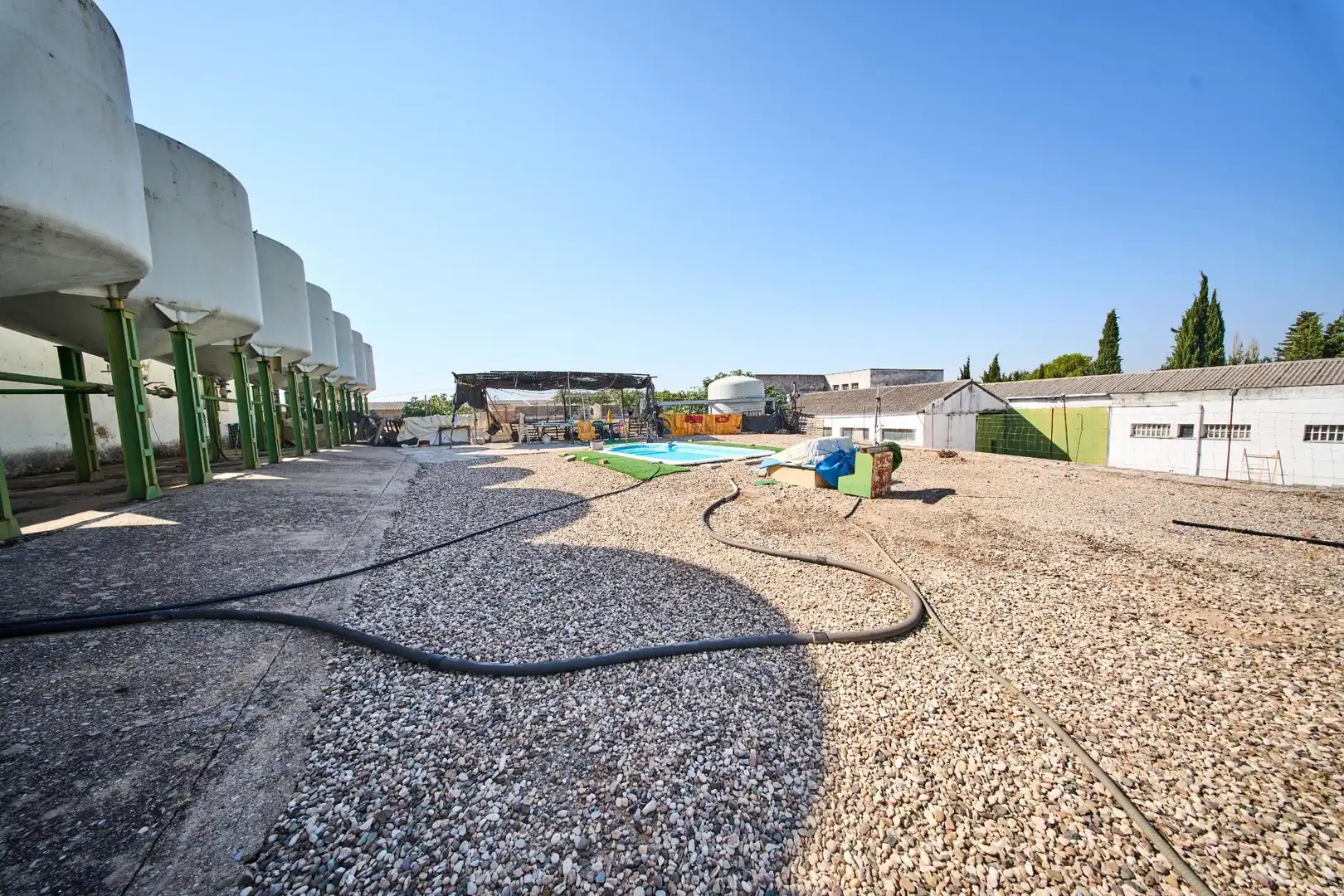 Swimming pool of Industrial land for sale in La Carolina