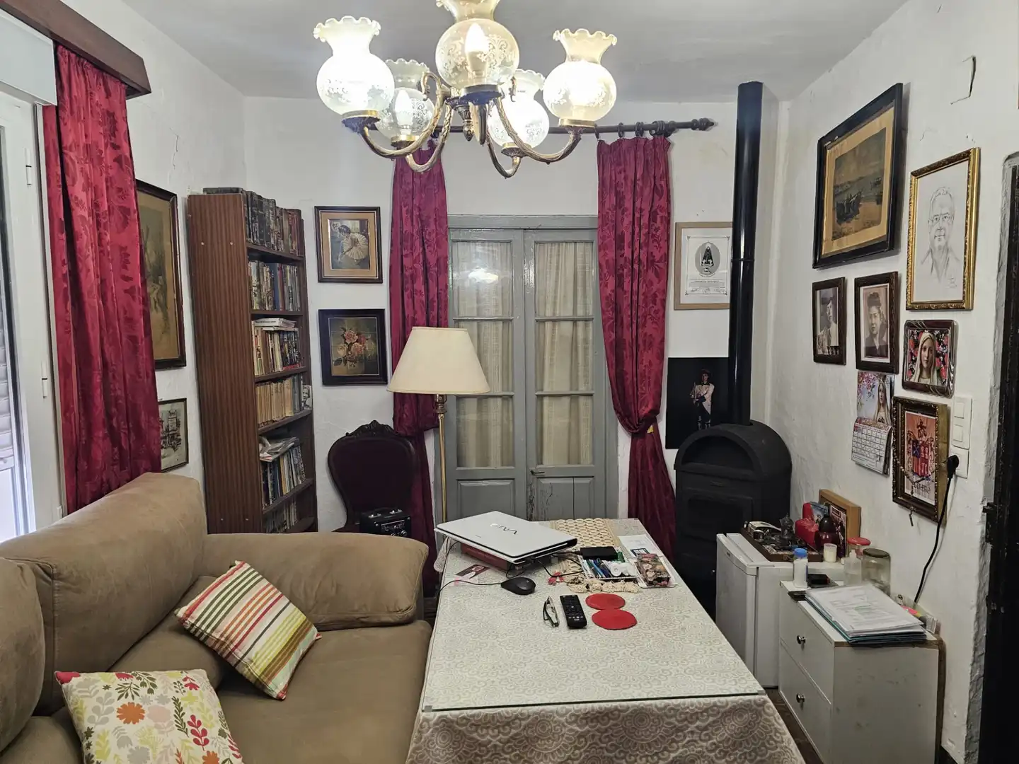 Sala d'estar de Casa o xalet en venda en Benamocarra amb Terrassa i Moblat