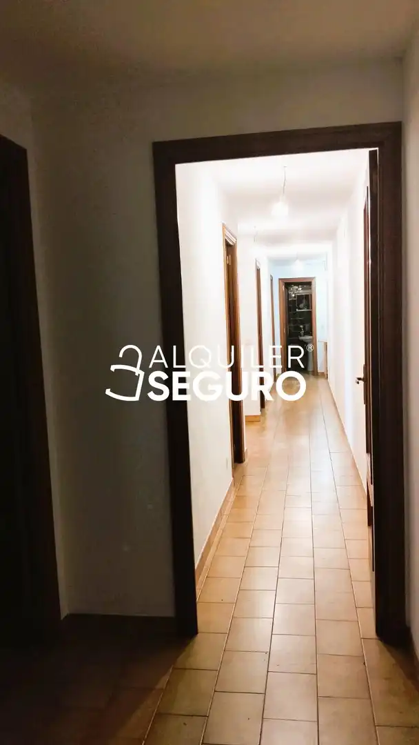 Wohnung zur Miete in Santa María del Páramo mit Heizung, Terrasse und Möbliert