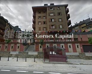 Vista exterior de Pis en venda en Vielha e Mijaran amb Terrassa i Piscina