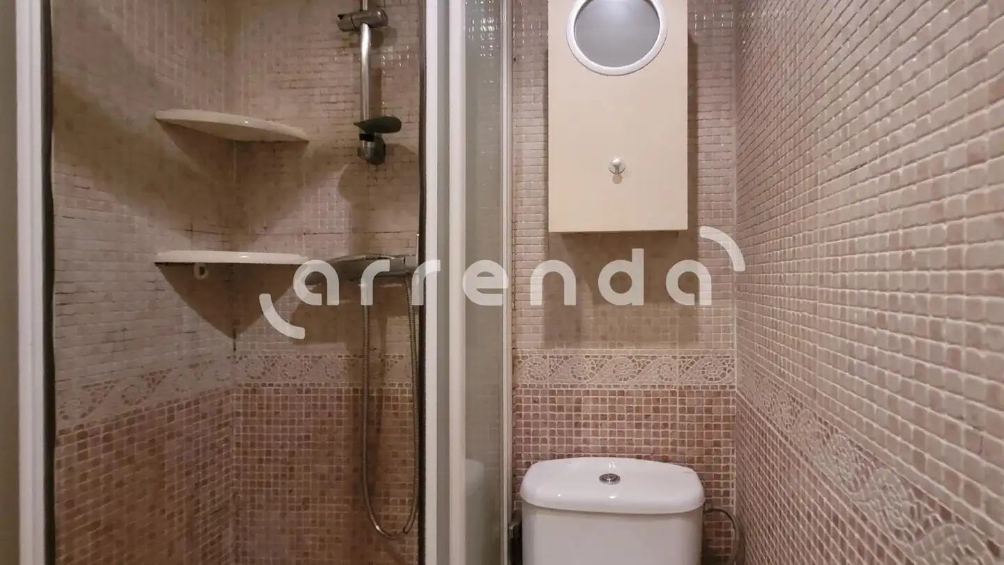Bathroom of Flat for sale in Madrid  with Heating and Furnished
