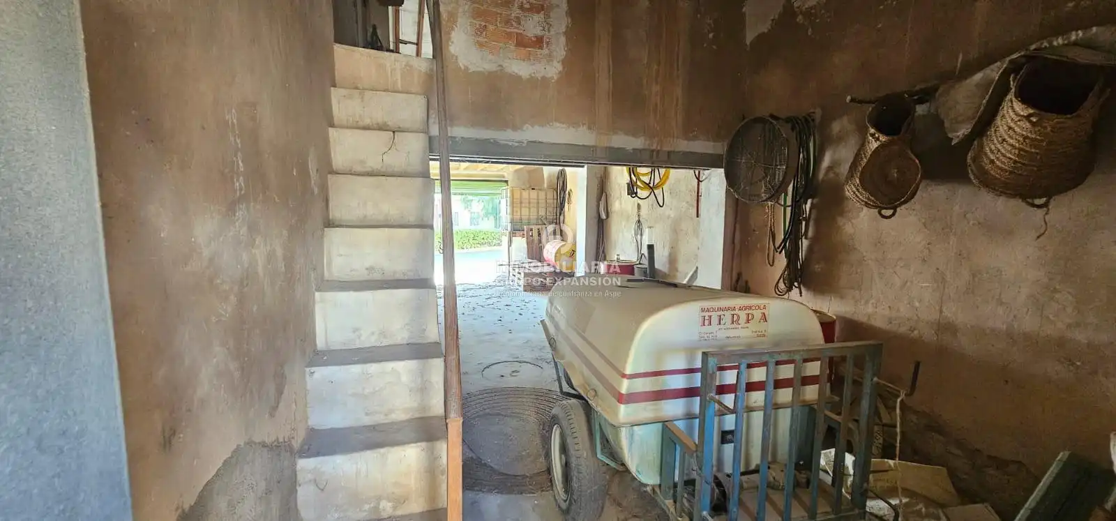 Local en venta en Algueña