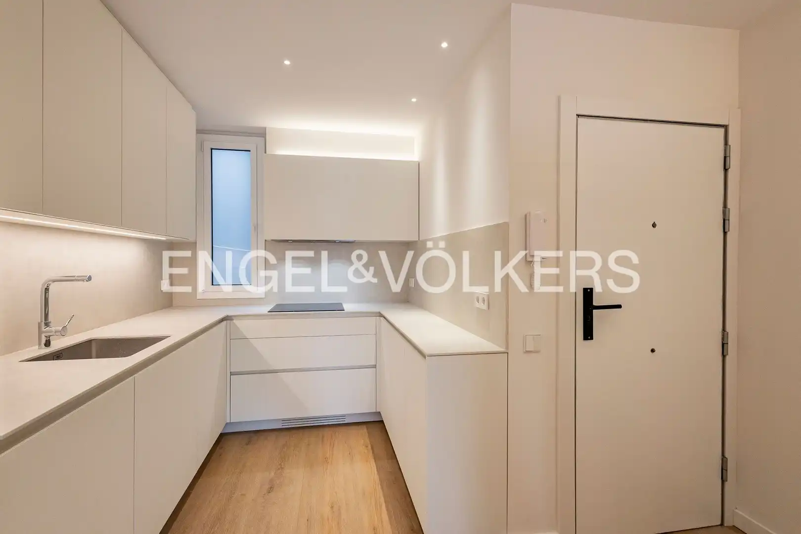 Cocina de Piso en venta en Barcelona con Aire acondicionado, Calefacción y Balcón