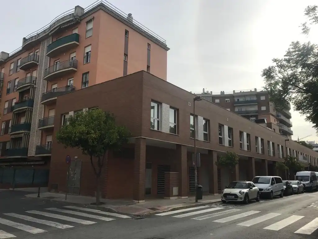 Exterior view of Garage for sale in Sevilla