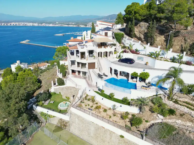 Casa con piscina en venta en Almadrava - Canyelles - Puig-Rom, imagen 3
