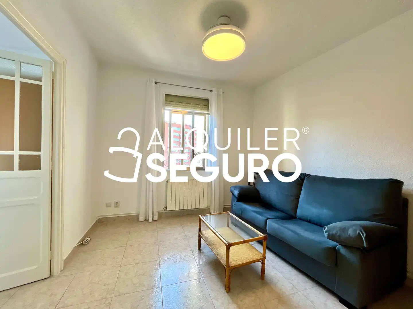 Living room of Flat for rent in Madrid  with Heating and Furnished