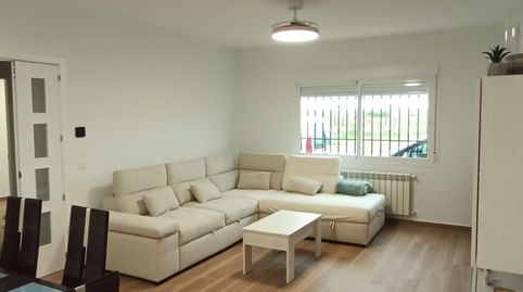 Foto 2 de Casa adosada en venta en Novés, Toledo