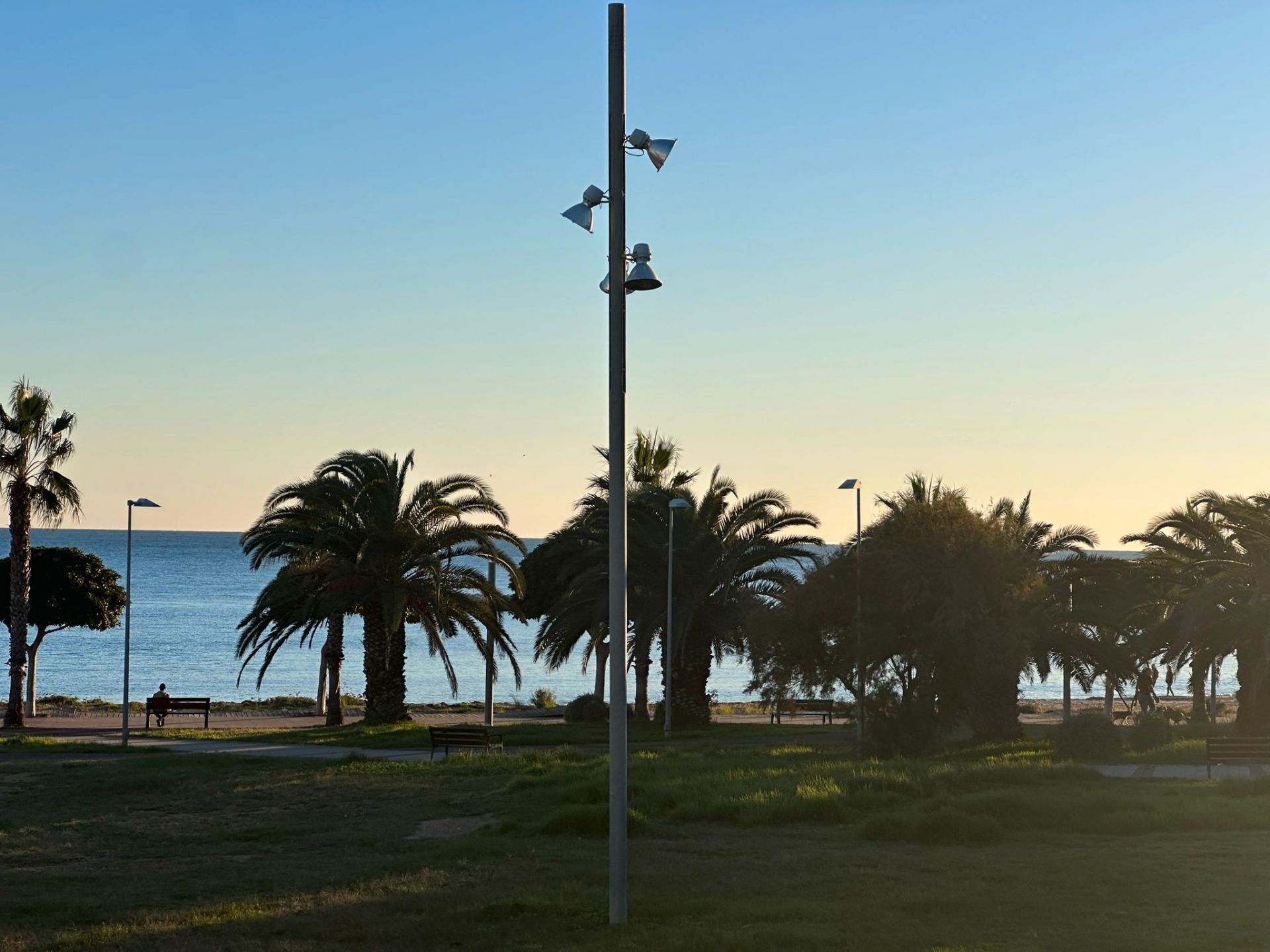 Vista exterior de Àtic en venda en Cambrils amb Aire condicionat, Calefacció i Terrassa
