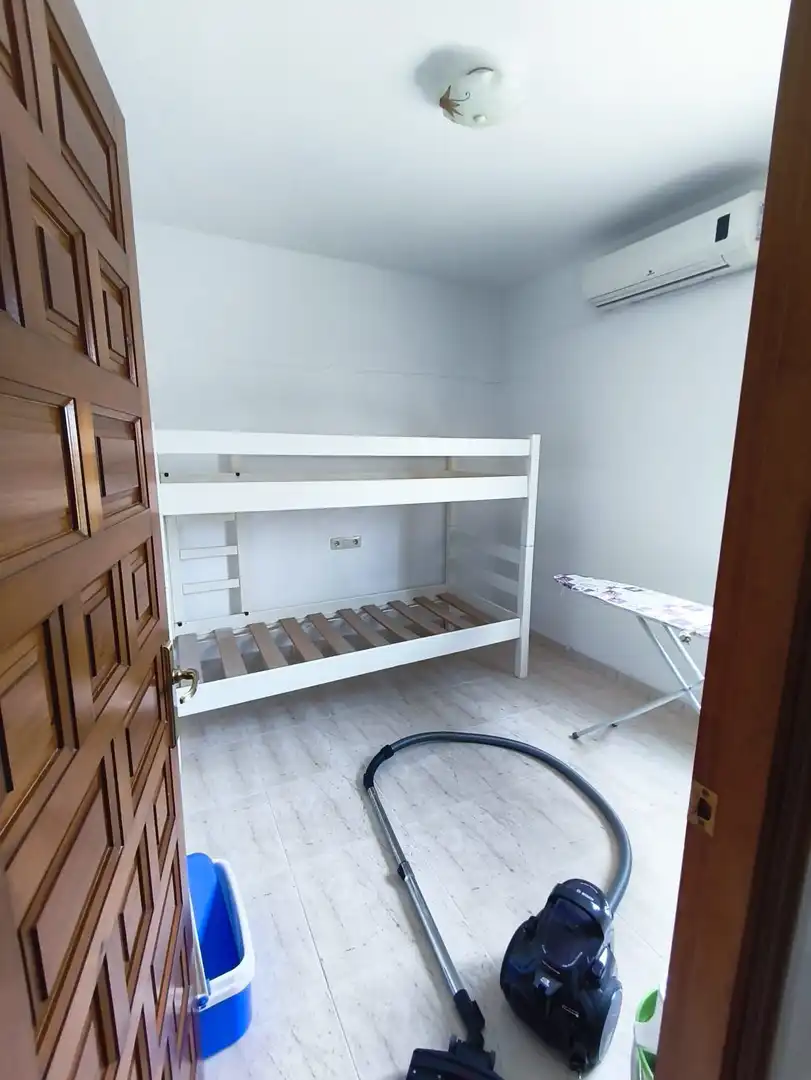 Schlafzimmer von Haus oder Chalet zum Verkauf in L'Alfàs del Pi mit Klimaanlage, Privatgarten und Terrasse