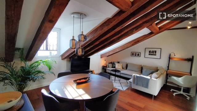 Piso en Alquiler en Embajadores - Lavapiés